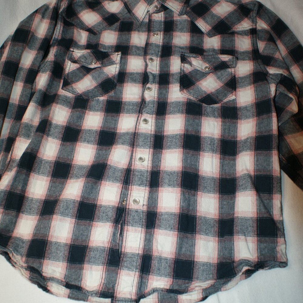 Snap Button Down Front with Pockets Plaid Shirt Sie L by Ditch Plains